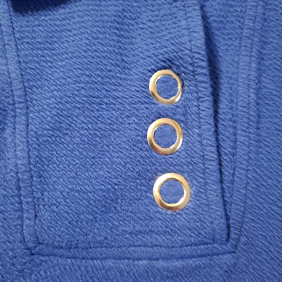 Soft Surroundings Carlile Top Sapphire Oversize Sz Small Wide Collar Front Snaps - Picture 8 of 11